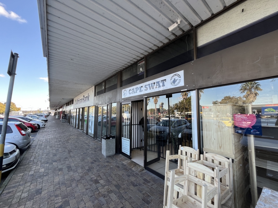 To Let commercial Property for Rent in Brackenfell Central Western Cape